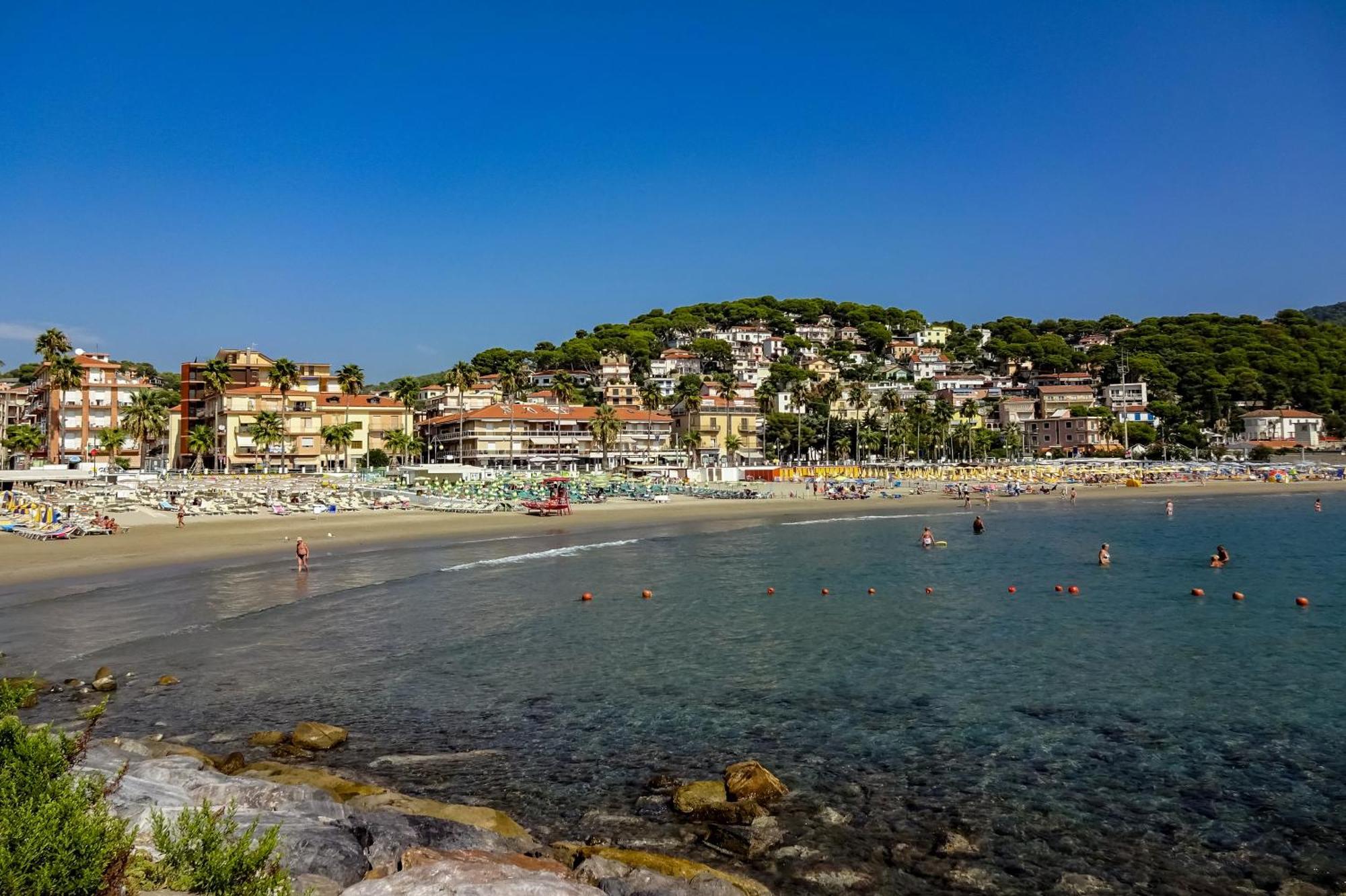Laigueglia Beach - Happy Rentals Экстерьер фото