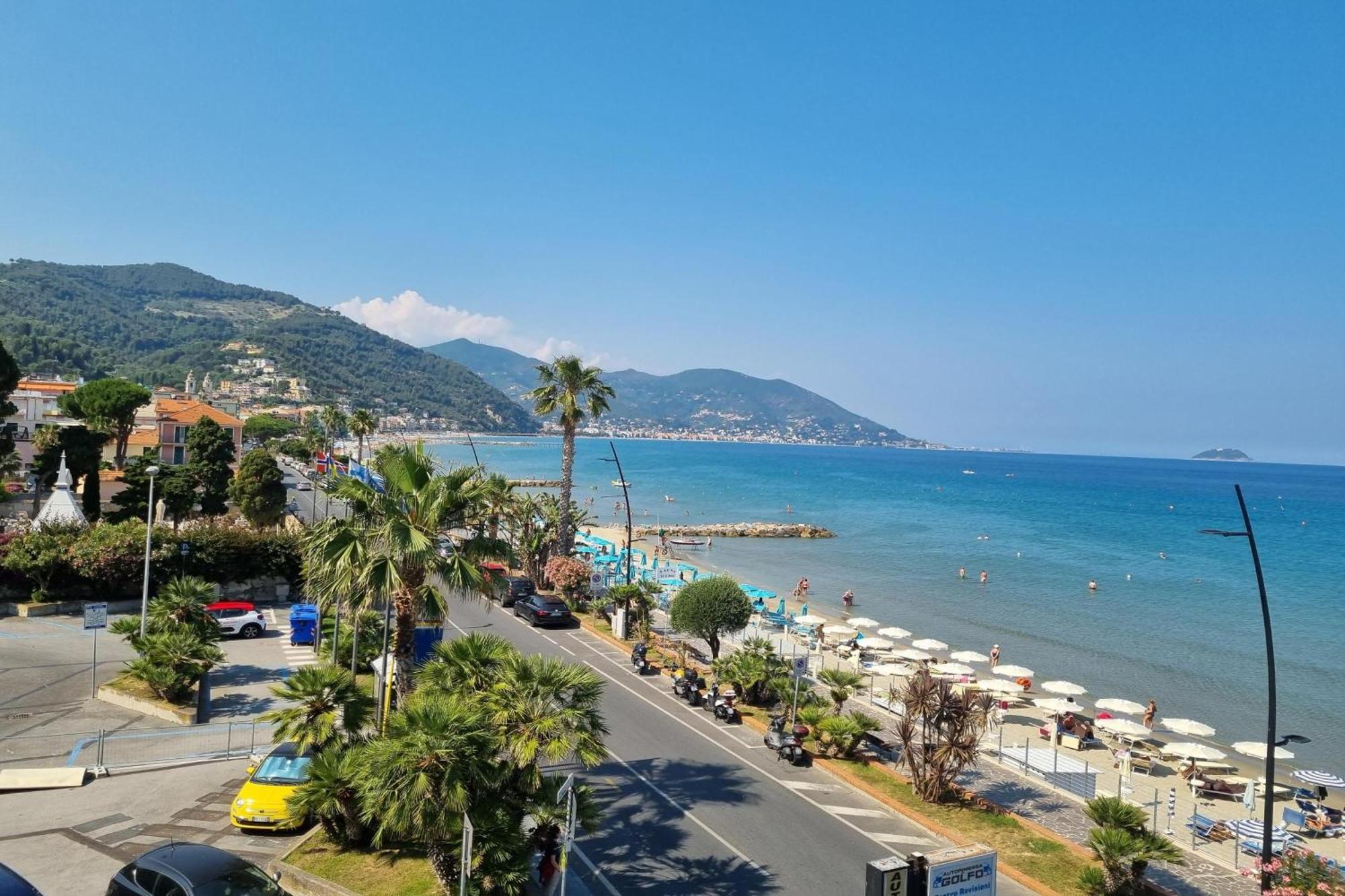 Laigueglia Beach - Happy Rentals Экстерьер фото